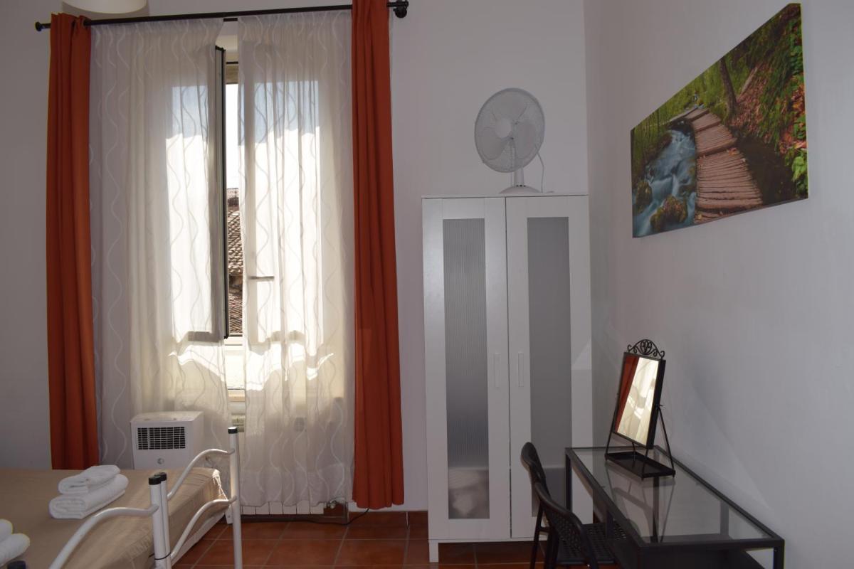 Suitetrails - Rose Santamaria Residence
