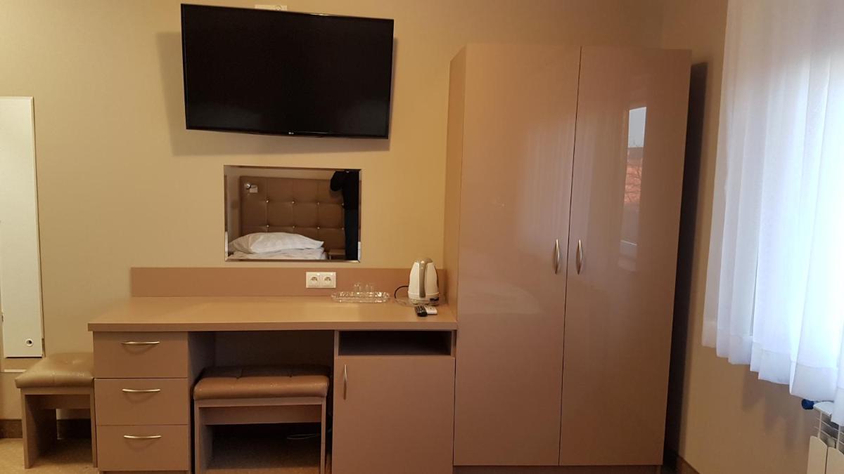 Hotel Gutland - Housity