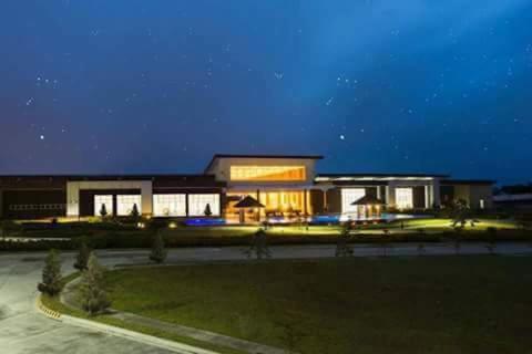 The Perfect Getaway - Housity