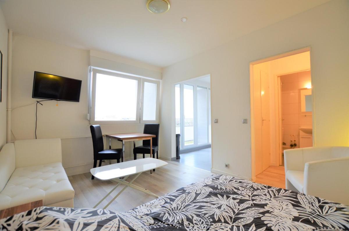 Studio 76 - Housity