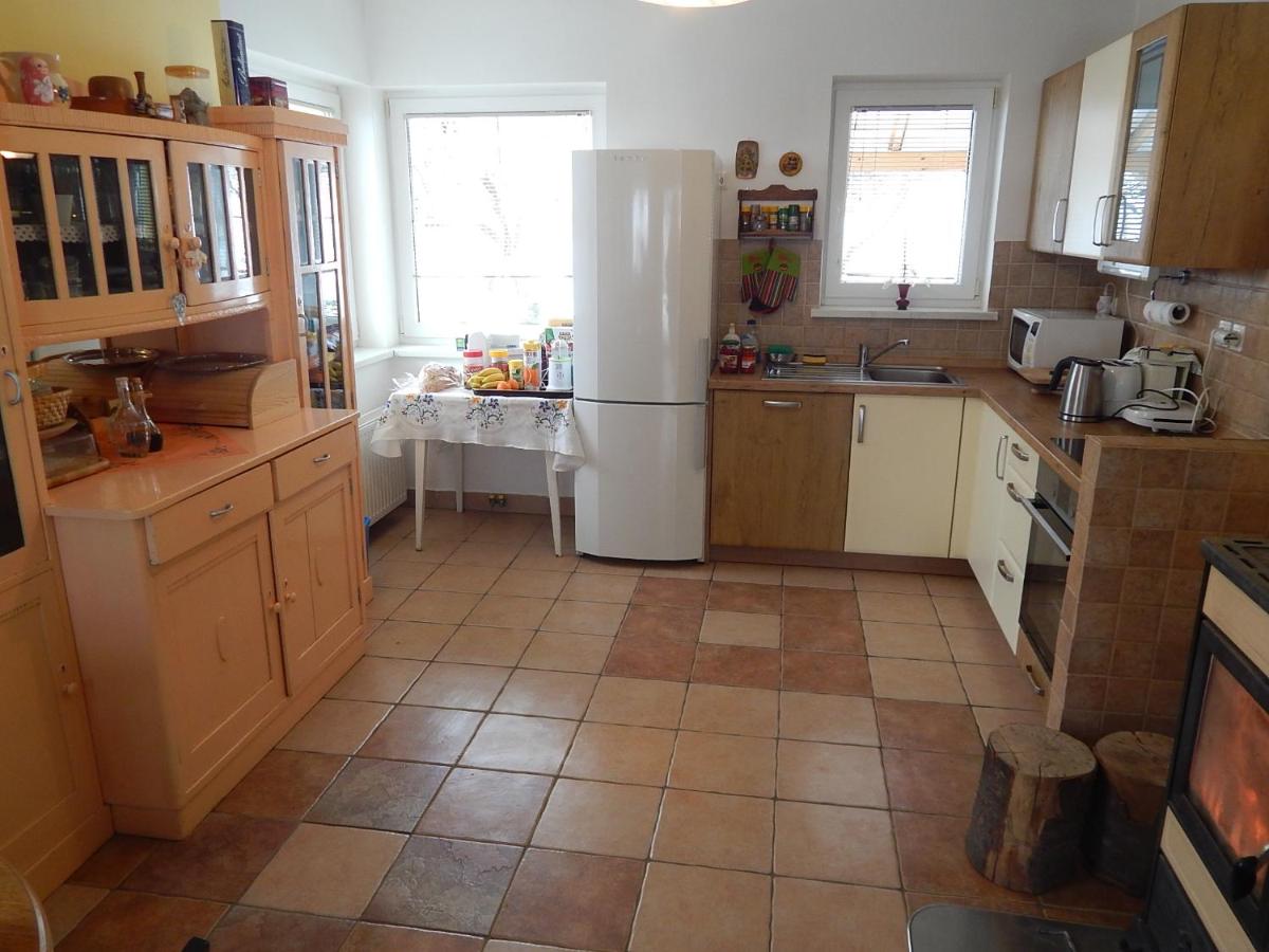 Sunny Holiday House B&B - Housity