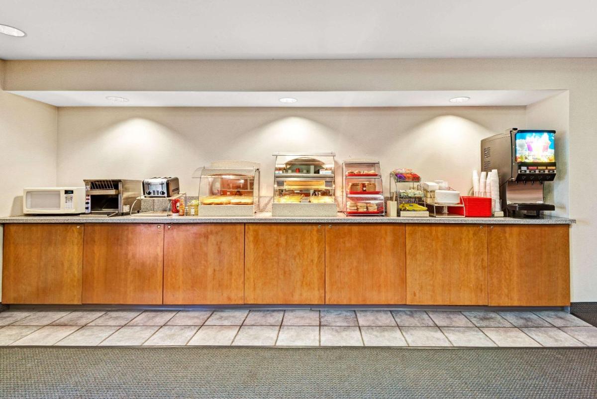 Saco Bay Hotel - Housity