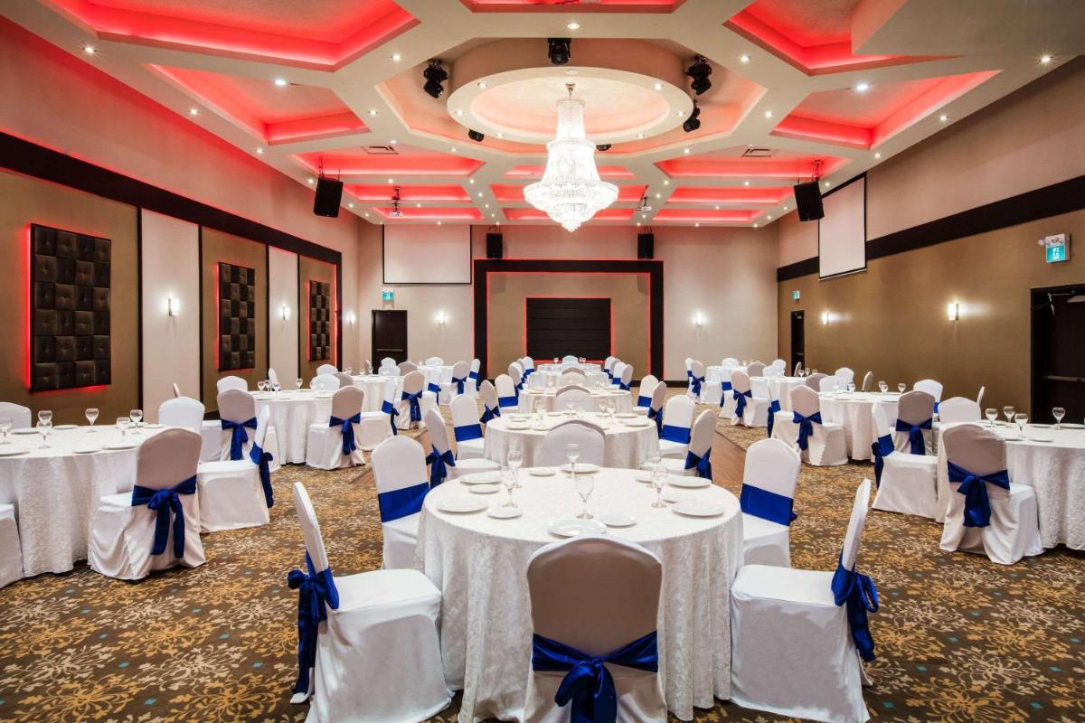 Ramada by Wyndham Jackson's Point - Housity