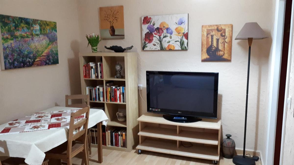 Hostal Manolo - Housity