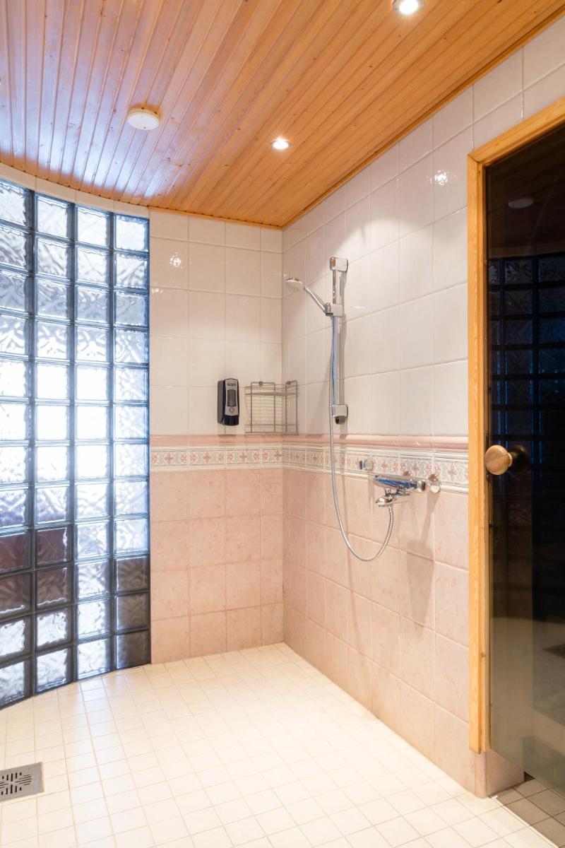 Samantta Hotel & Restaurant - Housity
