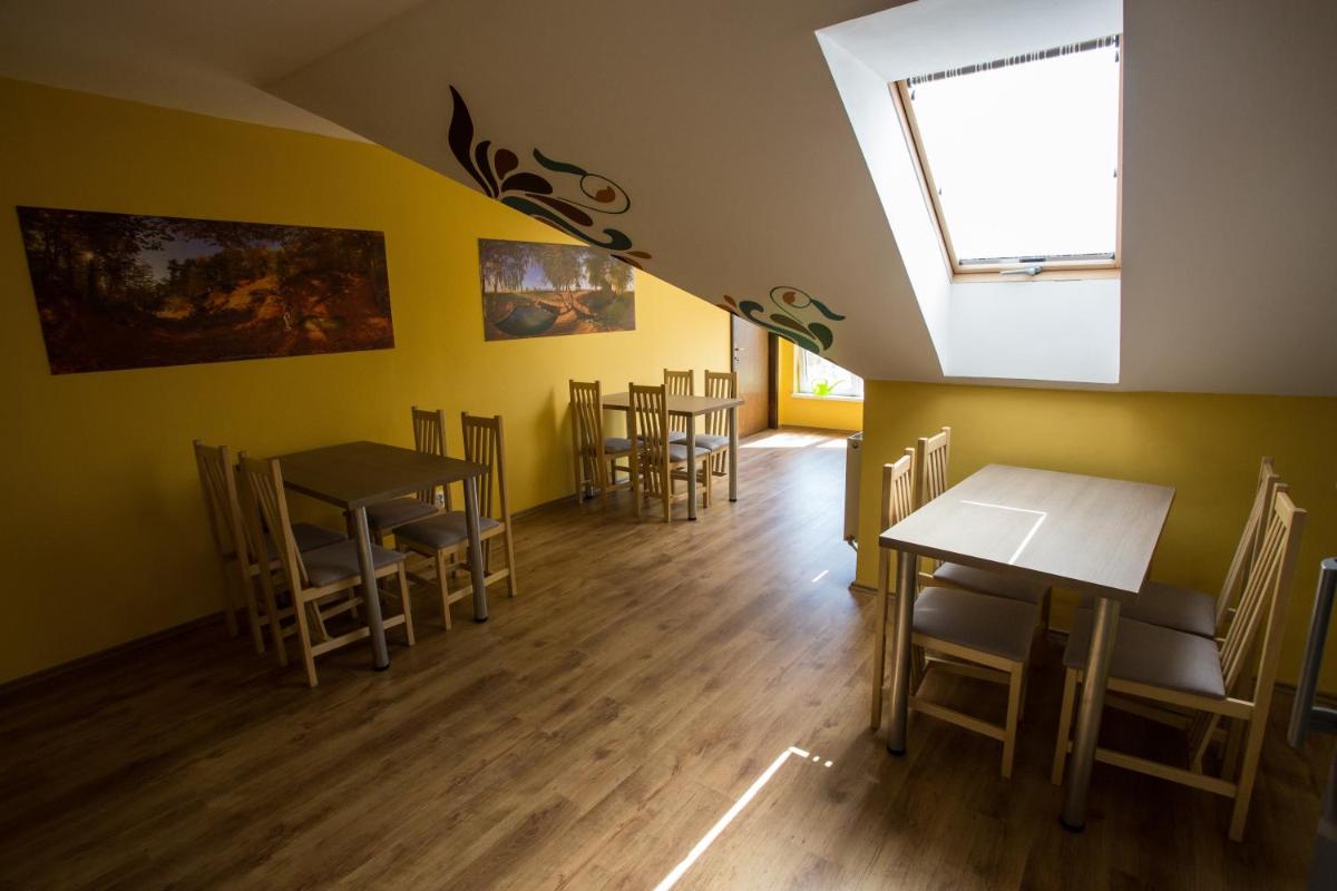 Camere de închiriat Hătuica - Housity