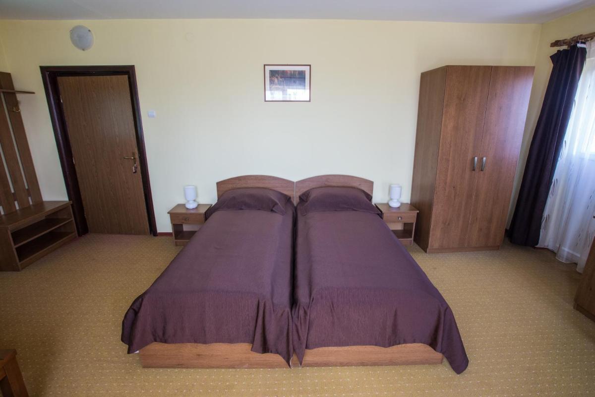 Camere de închiriat Hătuica - Housity