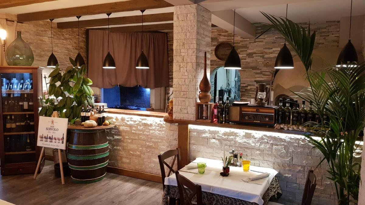 Boutique Rooms Luna - Housity