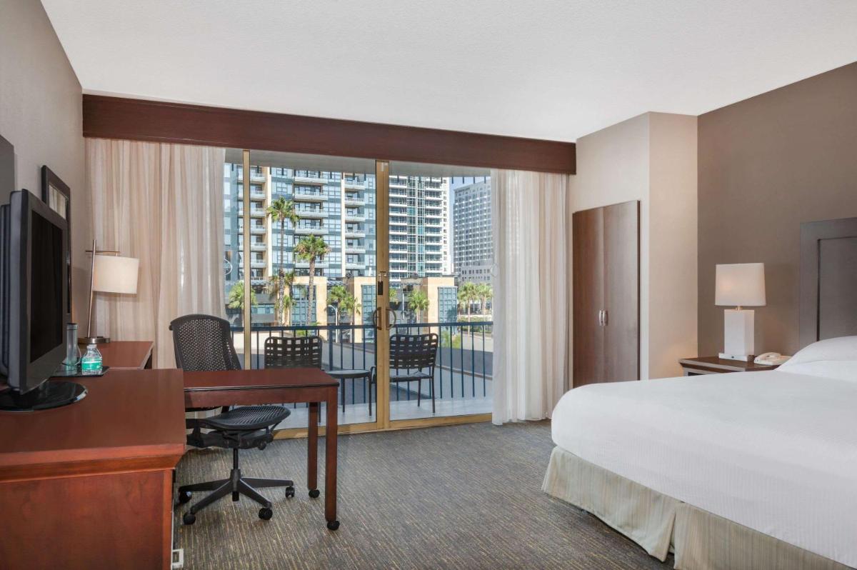 Wyndham San Diego Bayside - Housity