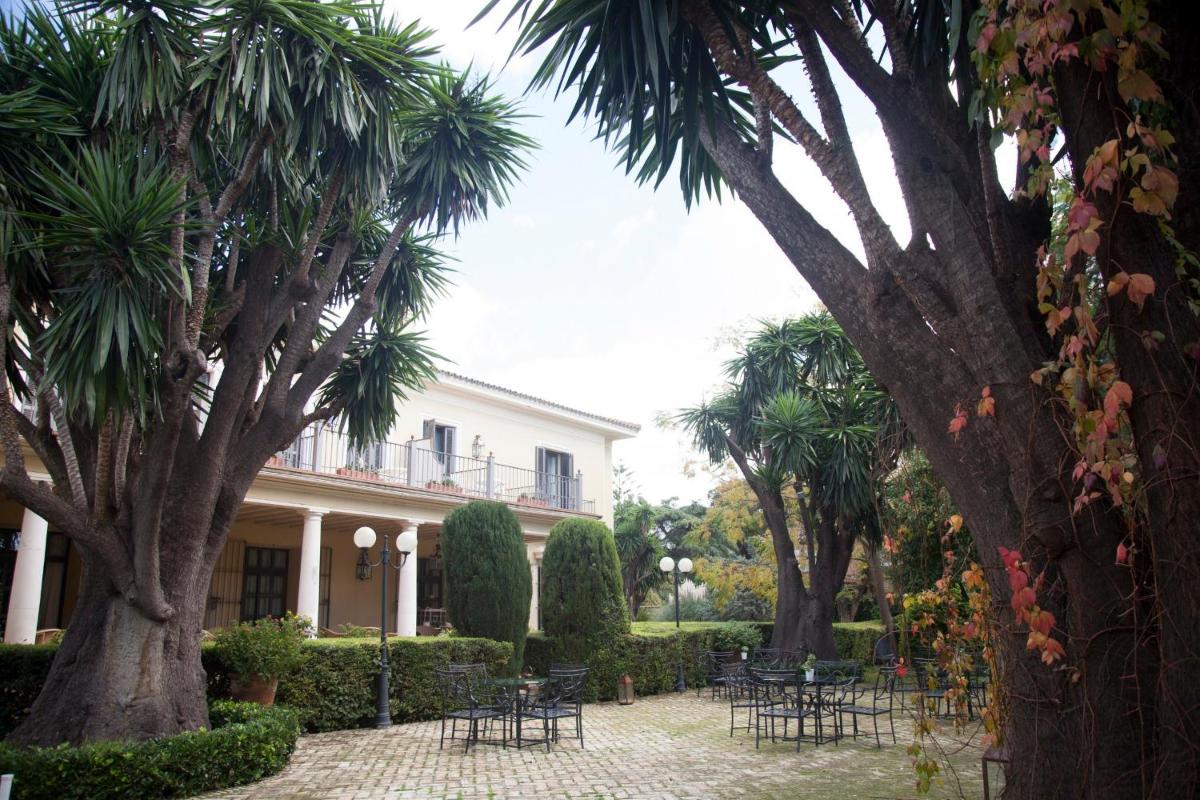Jardín al aire libre en Villa Jerez