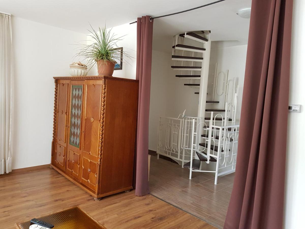 Suitetrails - Mimi Apartment