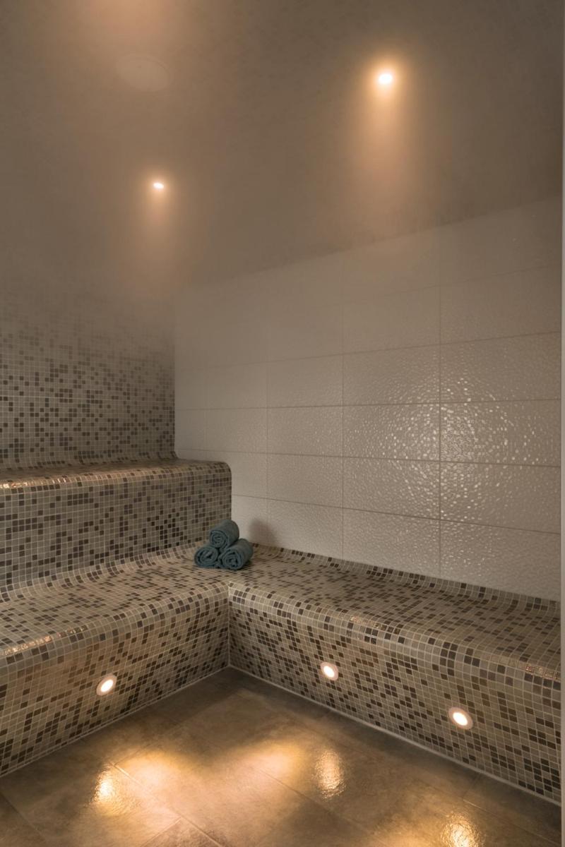 Salle de bains dans l'établissement Best Western Hôtel De La Cité & Spa