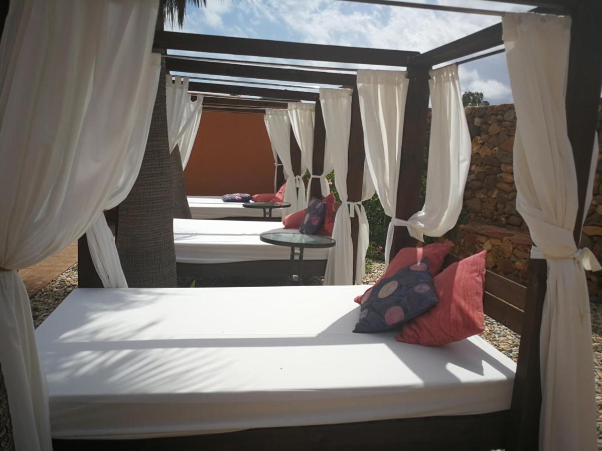Cama o camas de una habitación en Hotel de Naturaleza Rodalquilar & Spa Cabo de Gata
