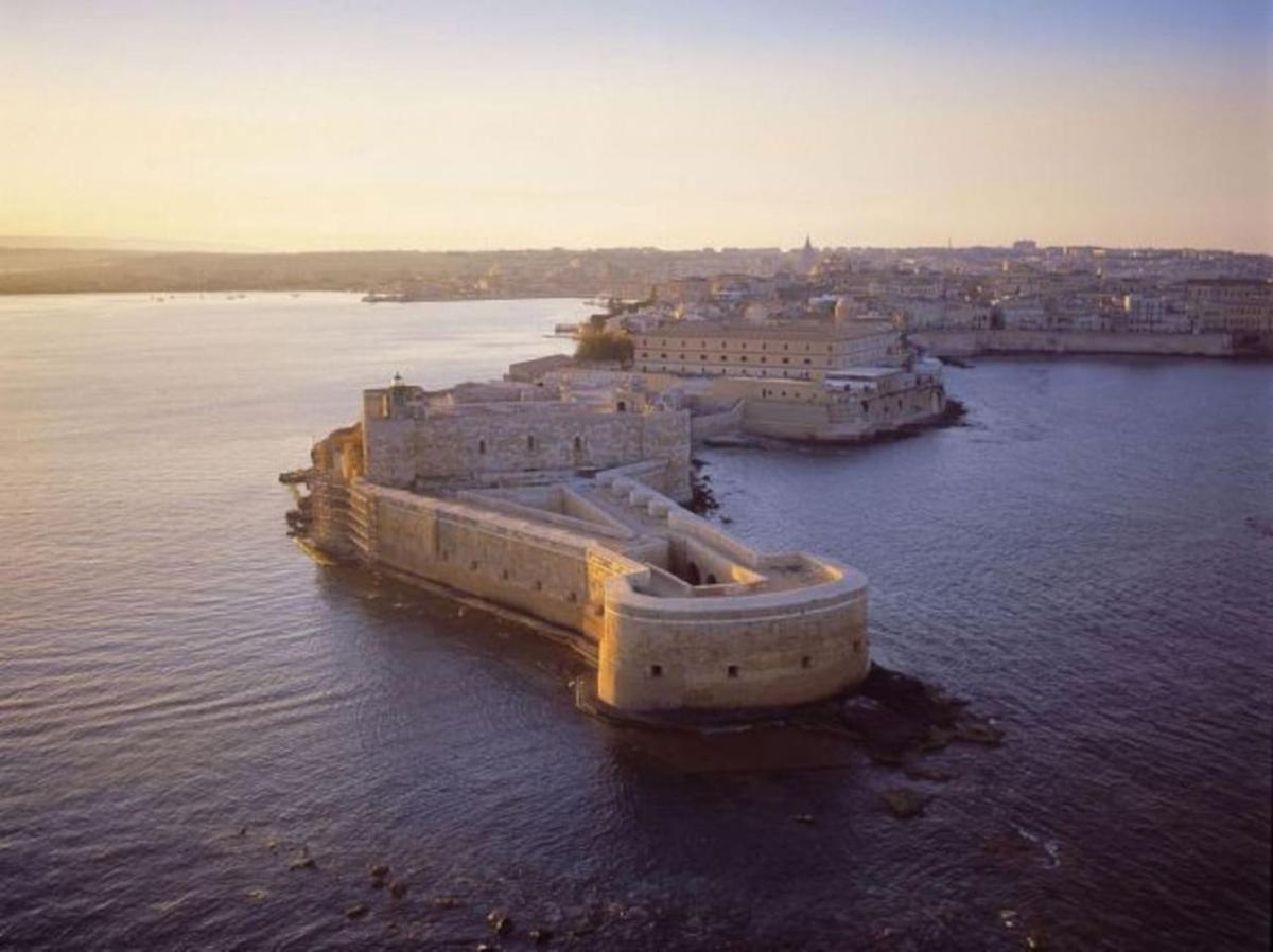 Ortigia Castel Maniace - Housity