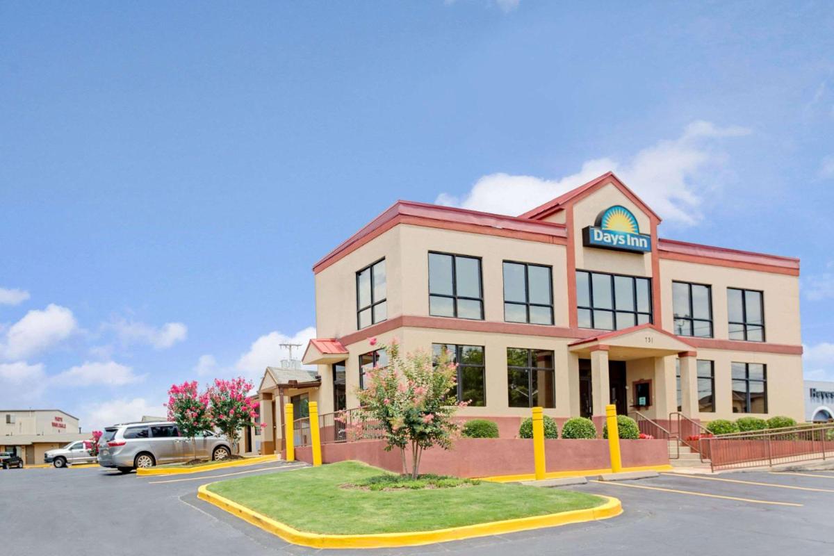 Days Inn by Wyndham Lawrenceville - Housity