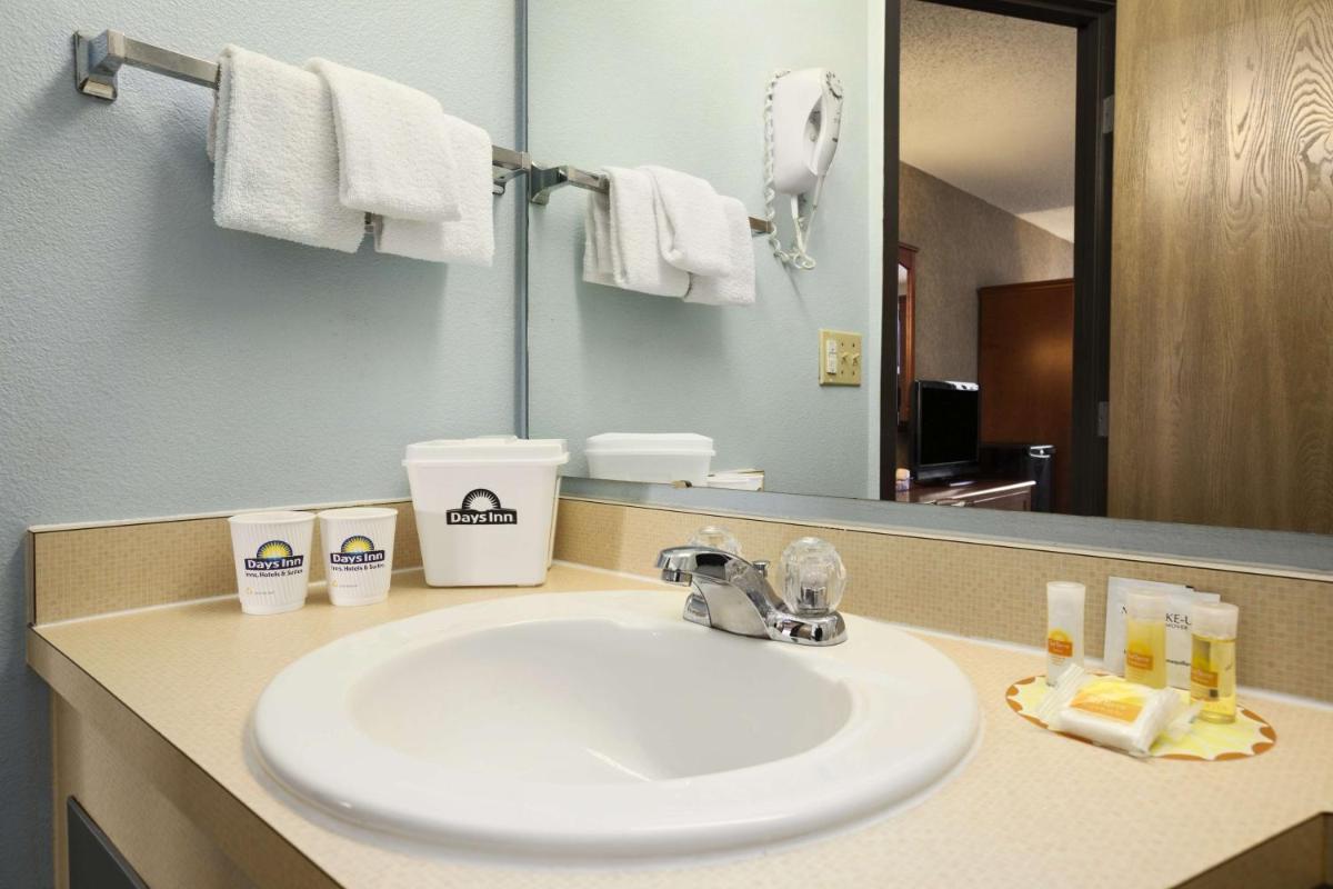 Days Inn by Wyndham Coeur d'Alene - Housity