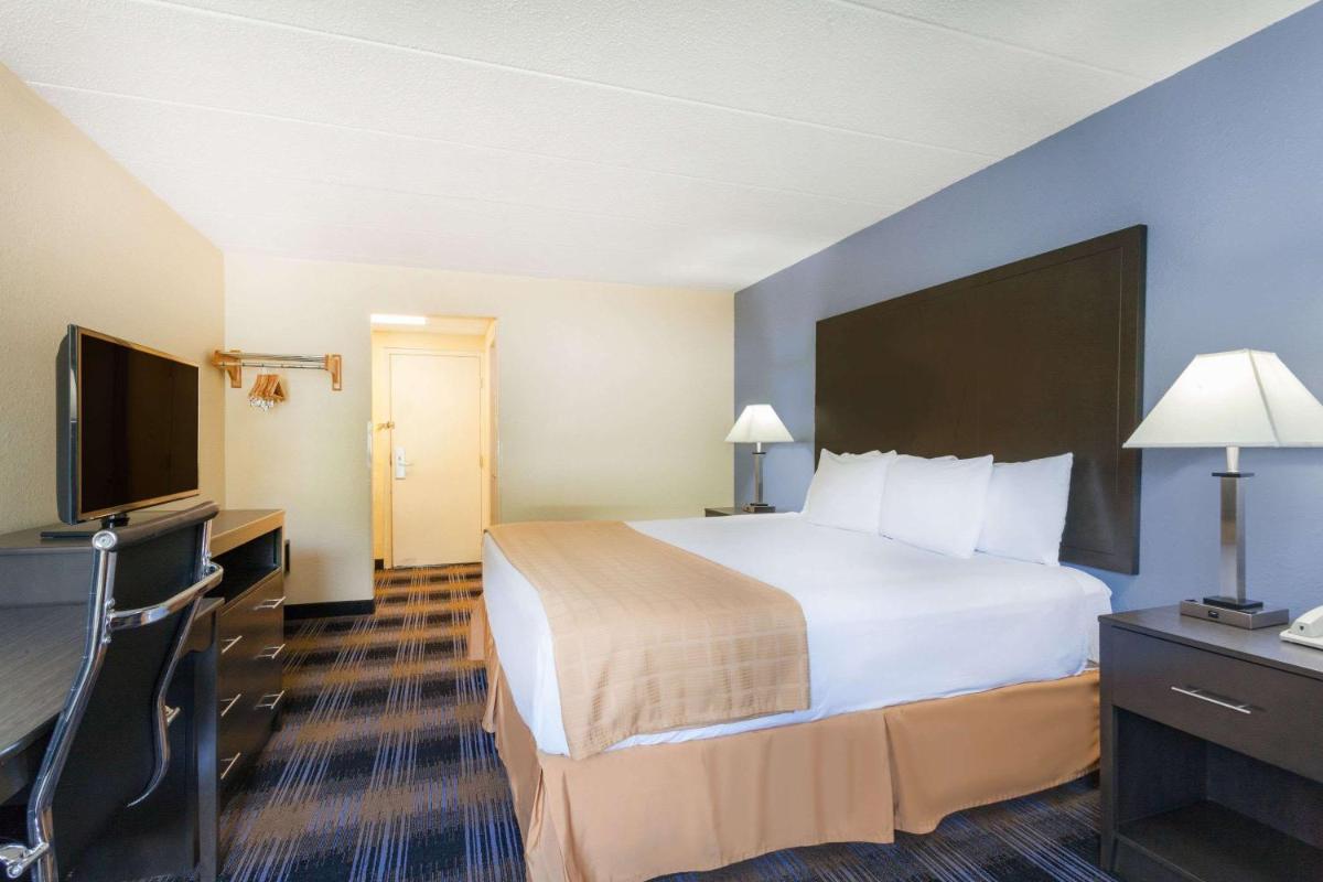 Days Inn by Wyndham Wilkes Barre - Housity