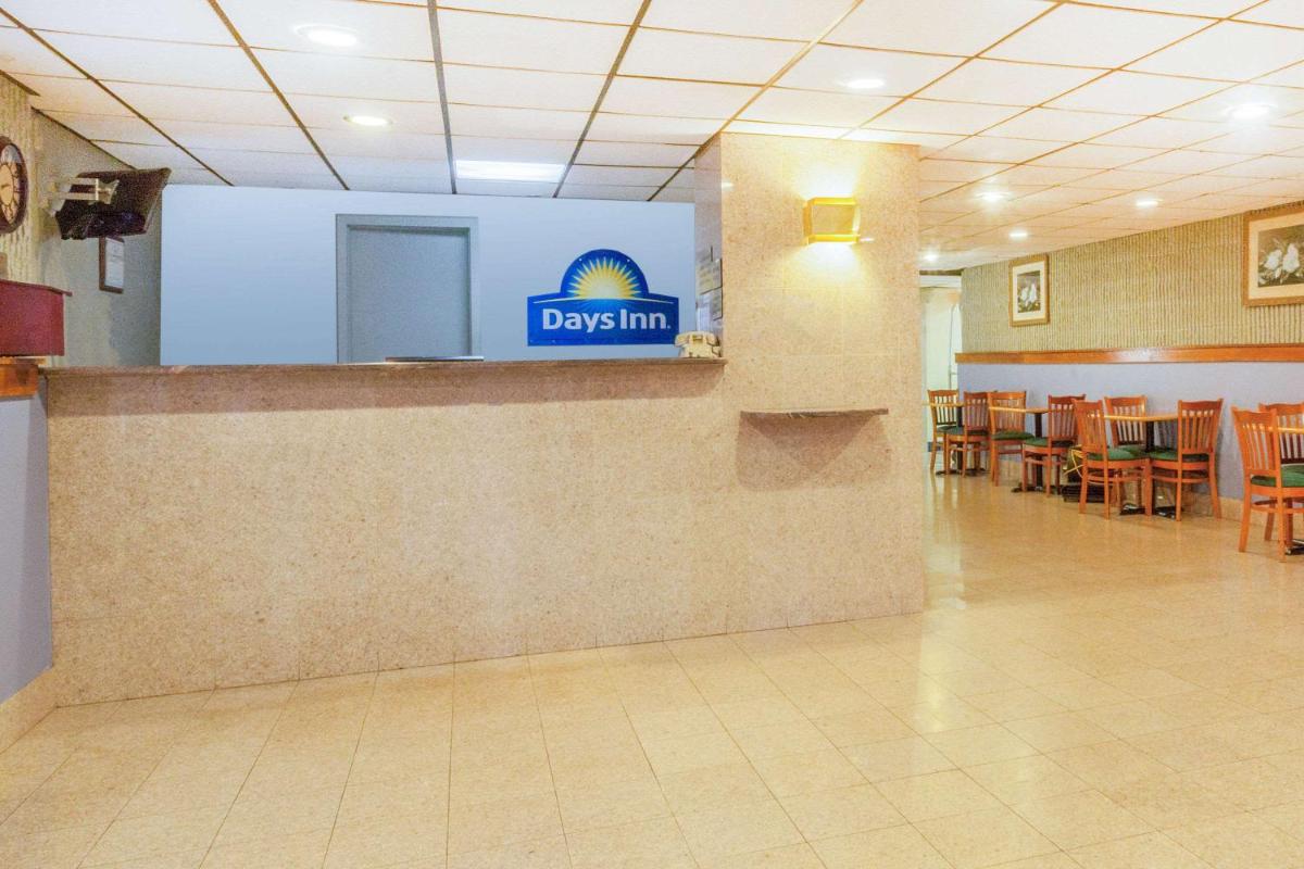Days Inn by Wyndham Wilkes Barre - Housity