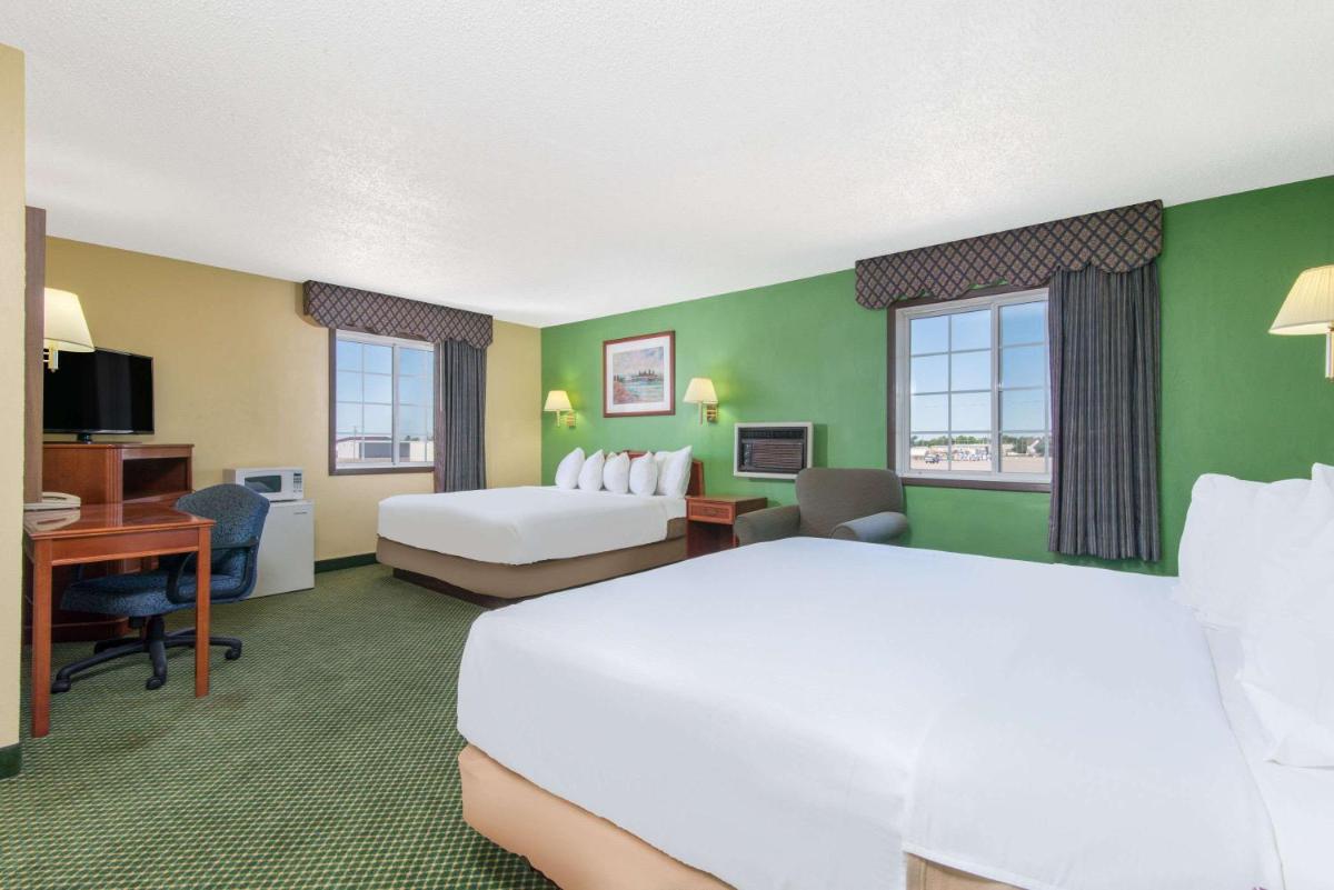 Days Inn by Wyndham Great Bend - Housity