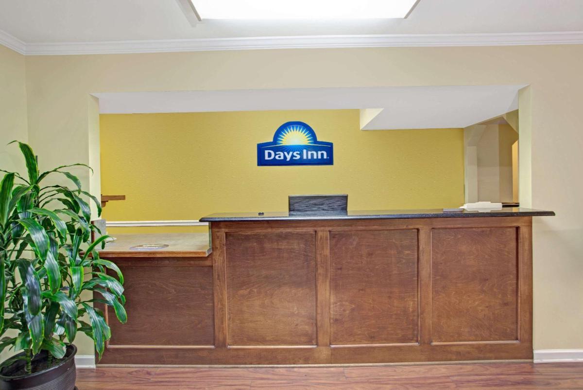 Days Inn by Wyndham Marietta White Water - Hizvo