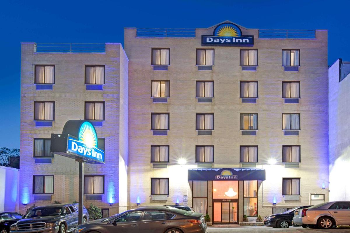 Days Inn by Wyndham Brooklyn - Housity