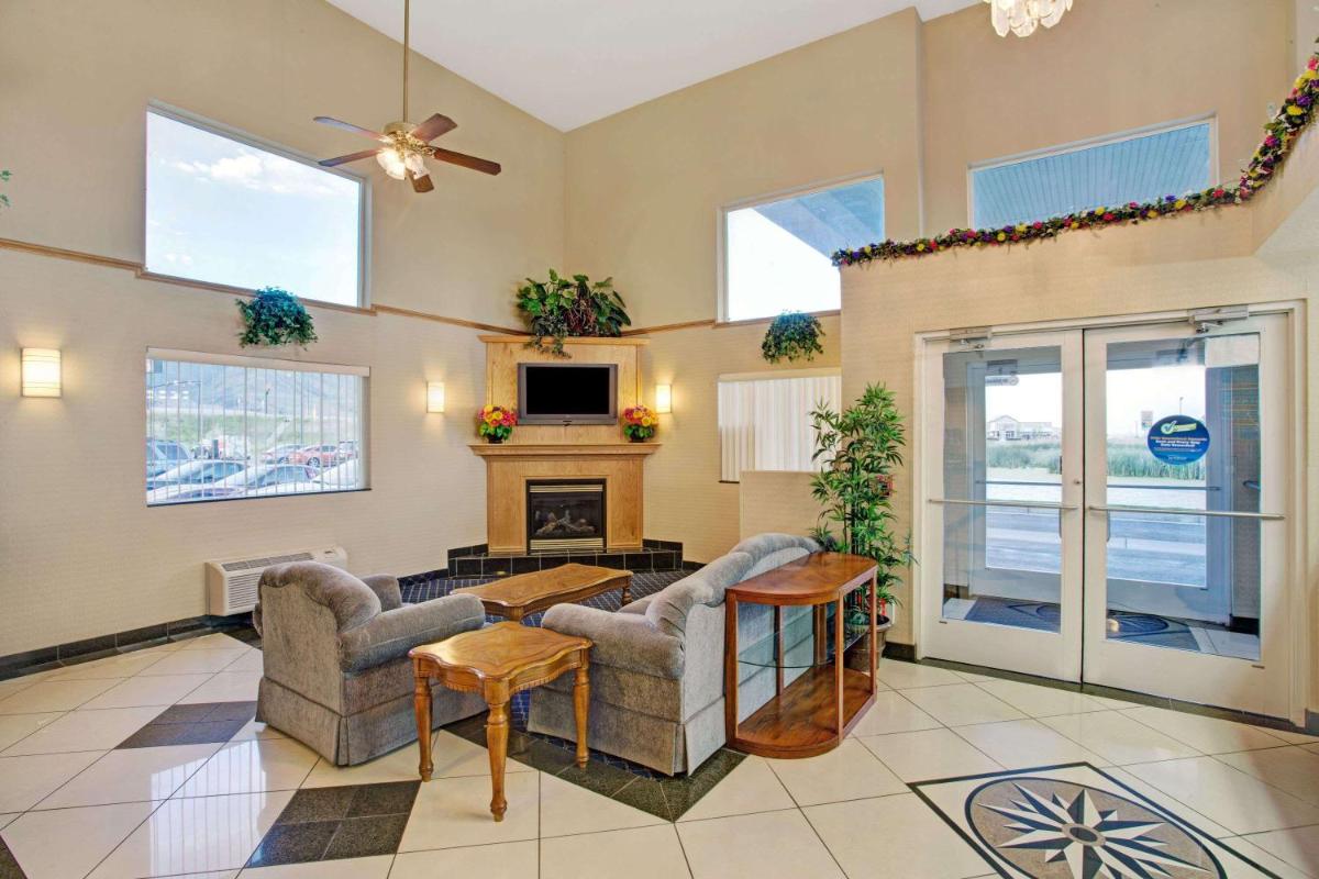 Days Inn by Wyndham Brigham City - Housity