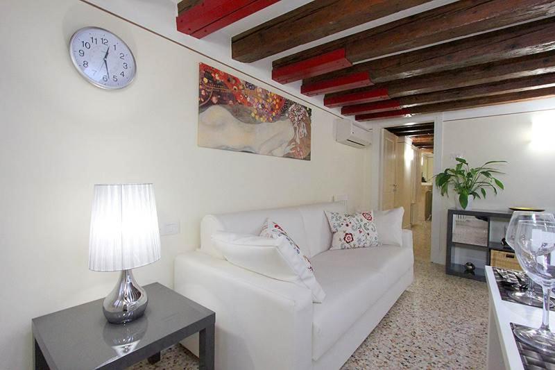 Suitetrails - Alberto Apartment in Venice