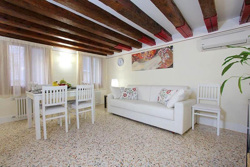 Suitetrails - Alberto Apartment in Venice