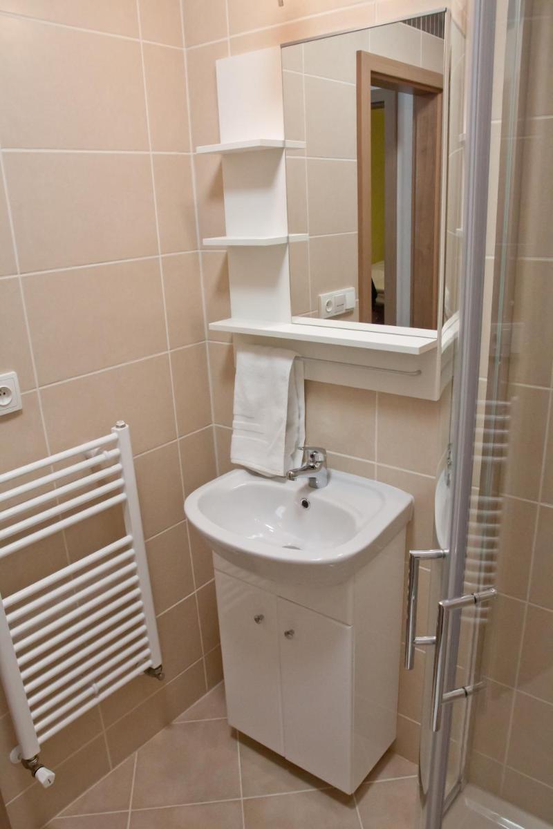 Linden Restaurant and Pension - Housity