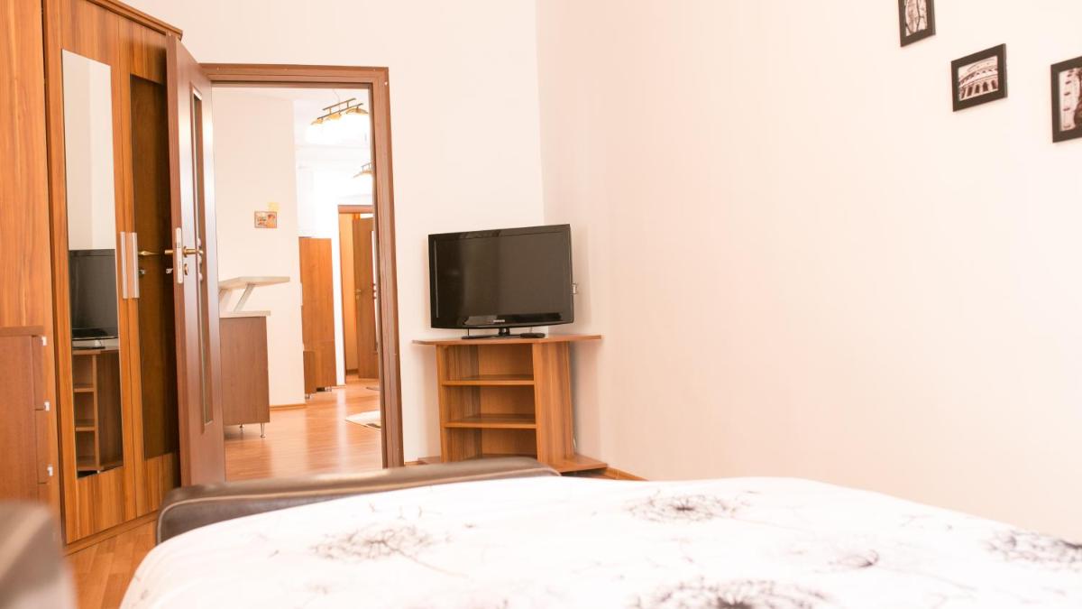 Suitetrails - Old Center Apartment