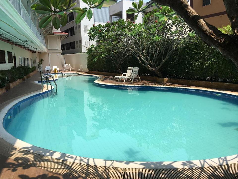 Hua Hin Baanklang Condo by Petch - Housity