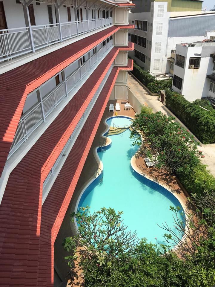 Hua Hin Baanklang Condo by Petch - Housity