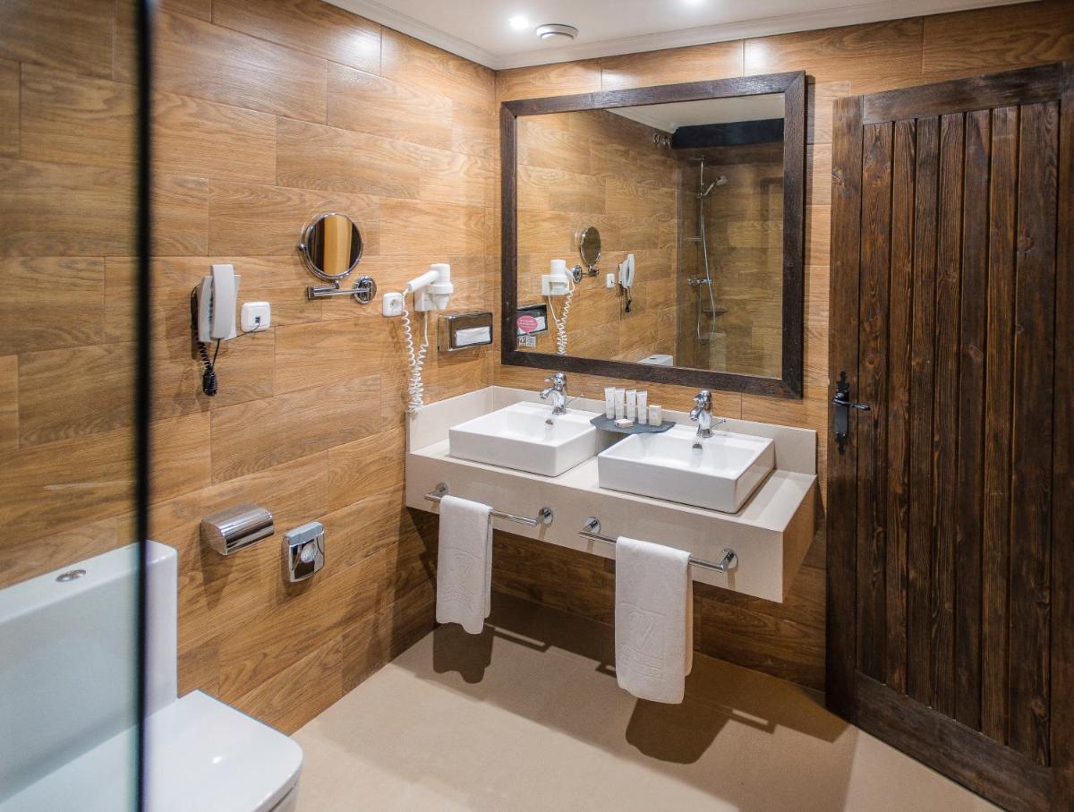 Un baño de Vincci Selección Rumaykiyya