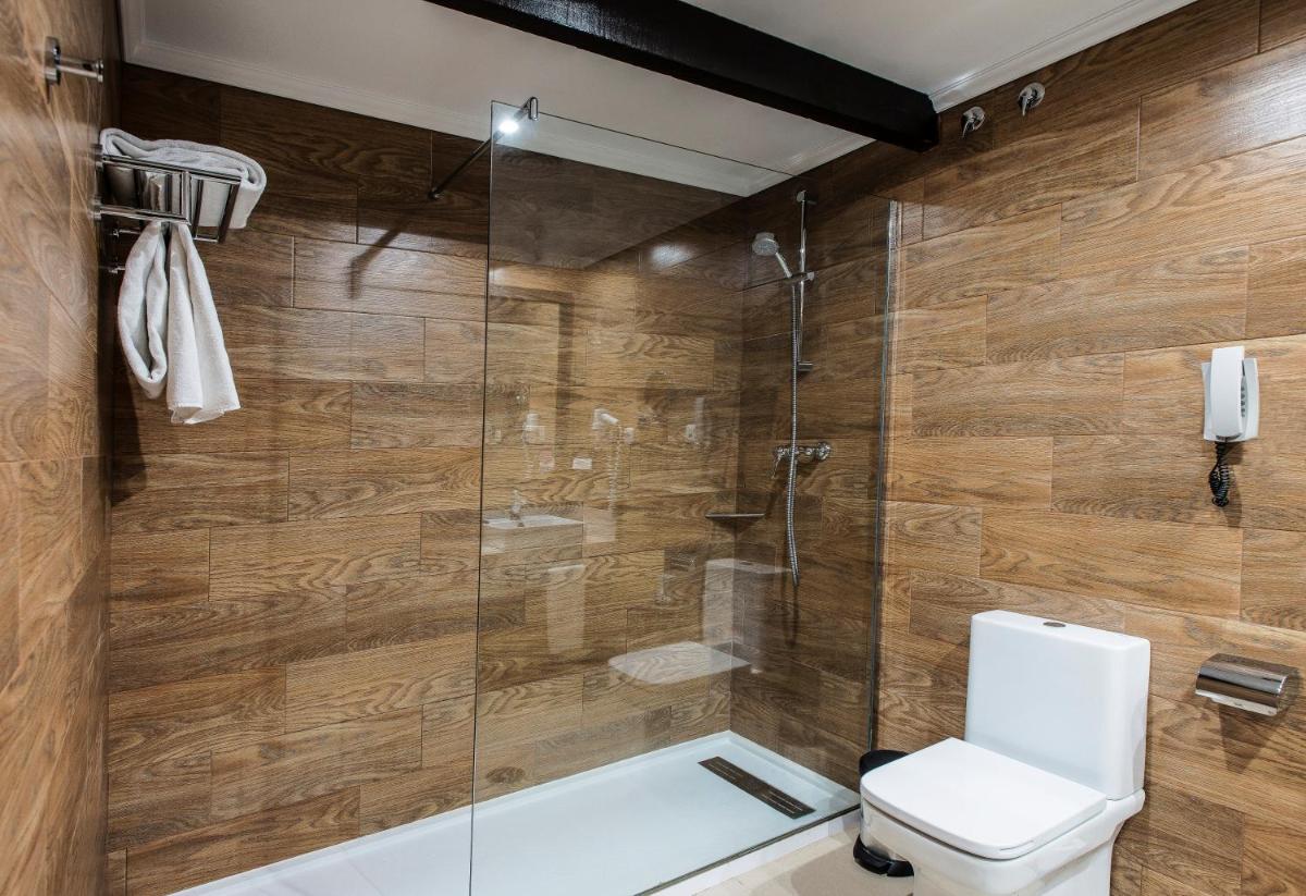 Un baño de Vincci Selección Rumaykiyya