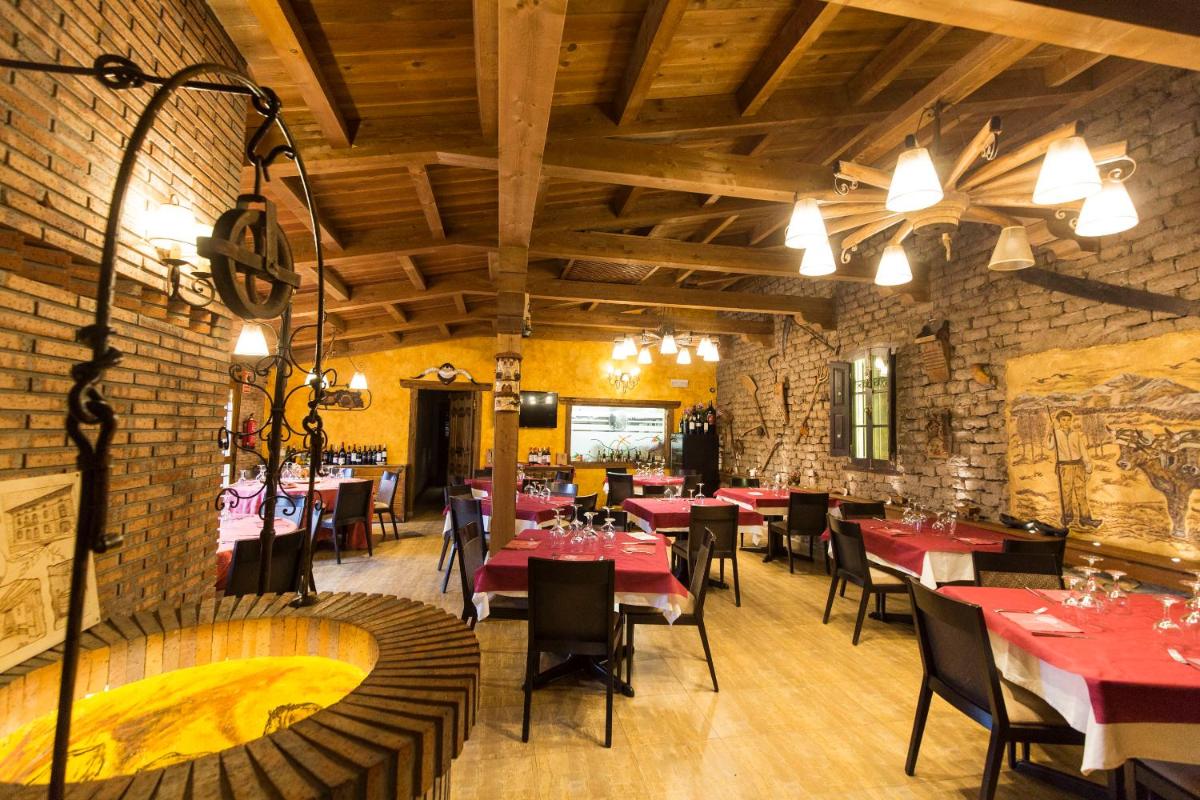Apartamentos Turísticos EL Duende de Carricuende - Housity