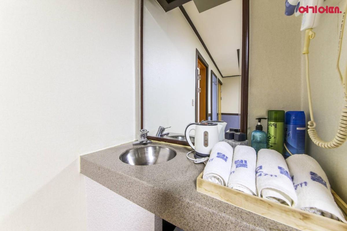 Theme Motel - Housity