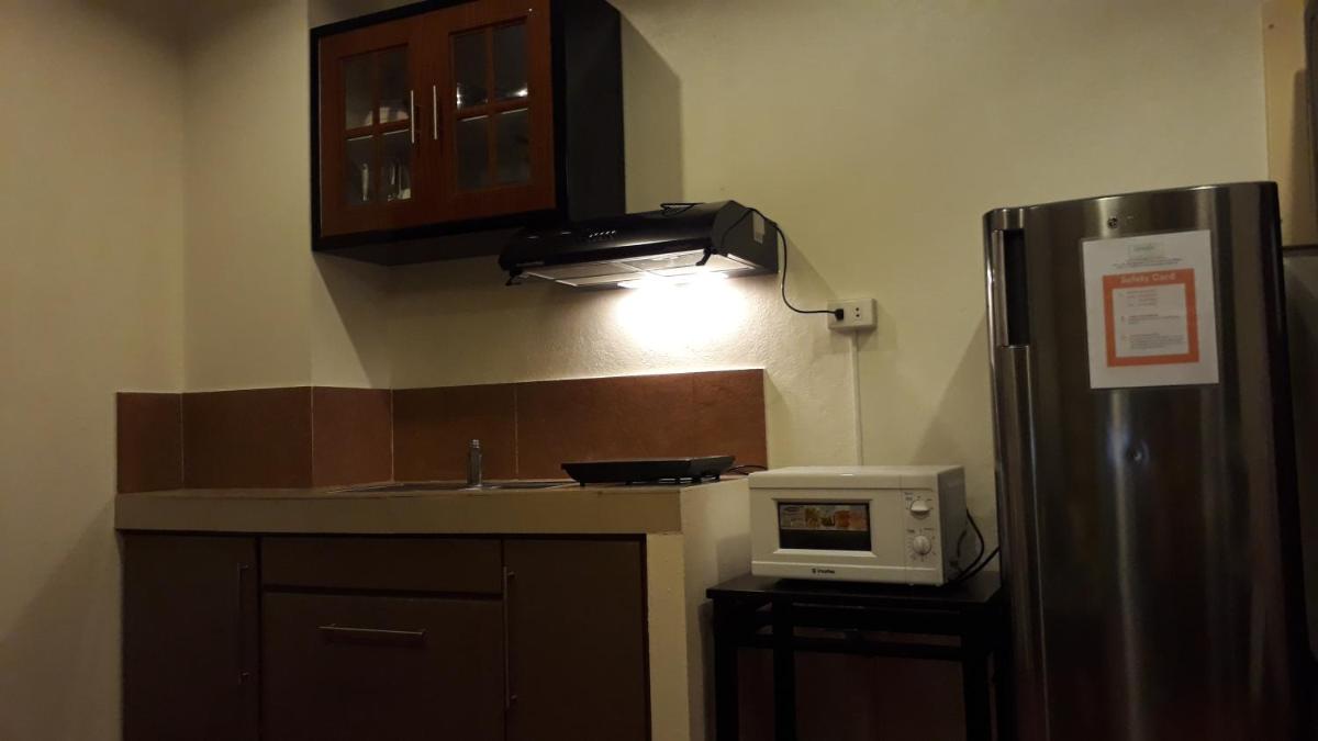 722 Metropolis Tower Unit 212 - Housity
