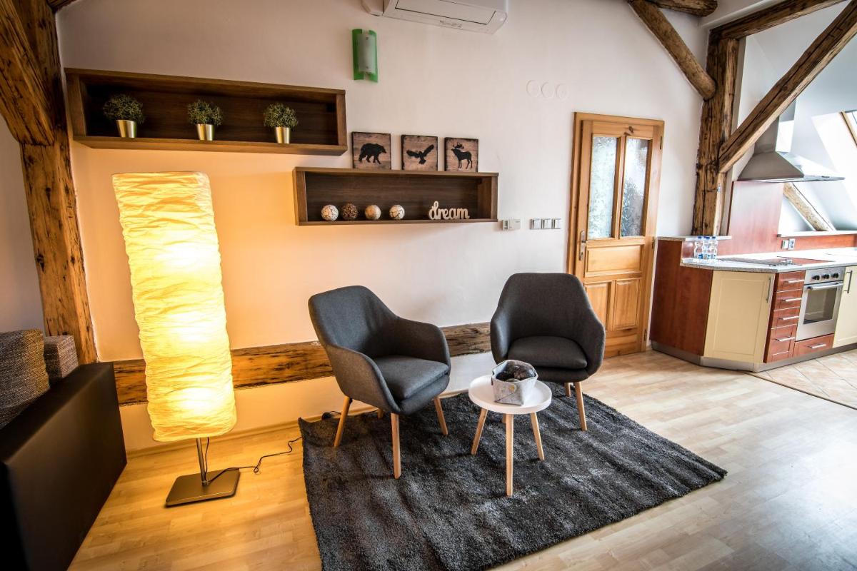 Tylova Apartments - Housity