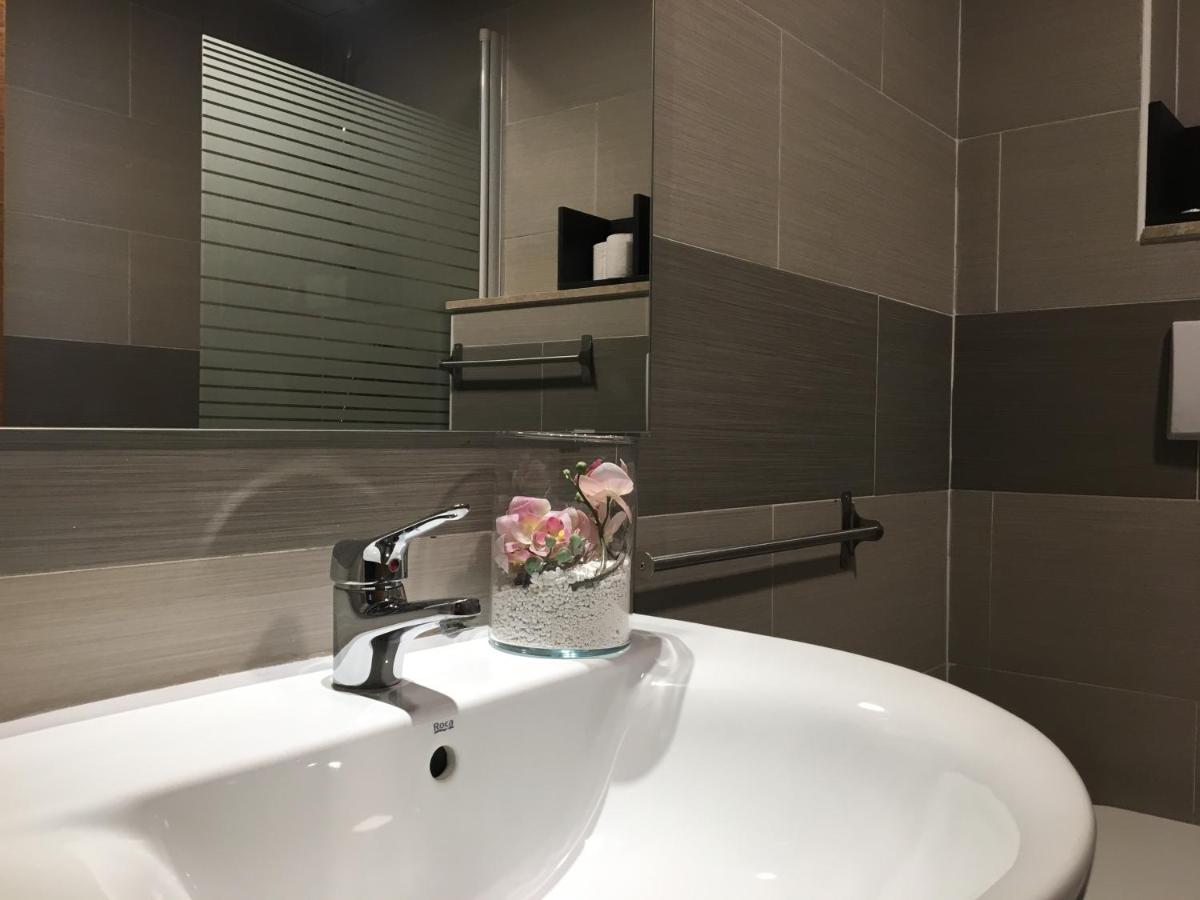 Hotel Corallo - Housity