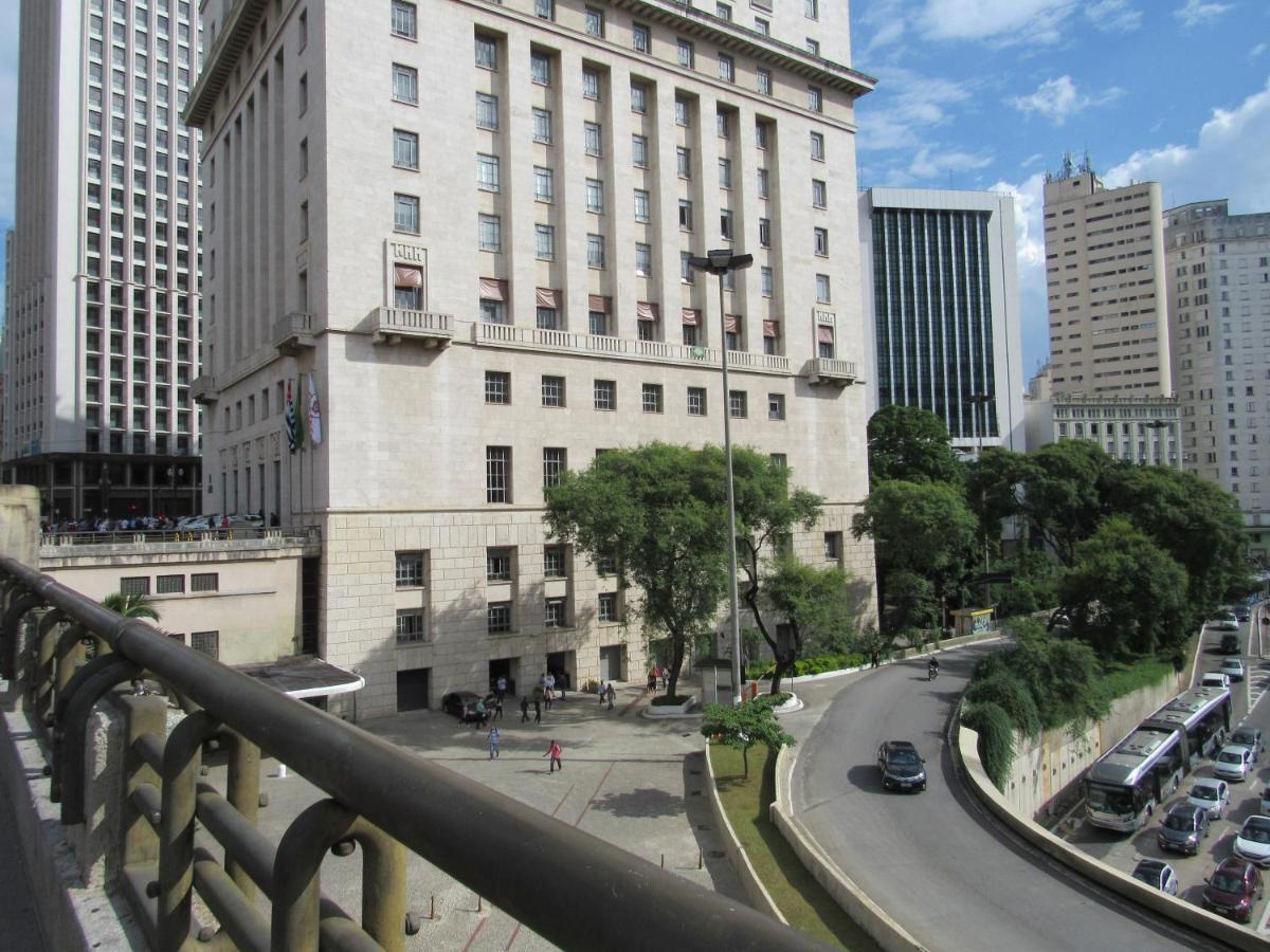 Hotel Moraes a 10 minutos da 25 de Março,Brás,Bom Retiro,a 2 minutos do Mirante Sampa Sky e pista de Skate Anhangabaú - Housity