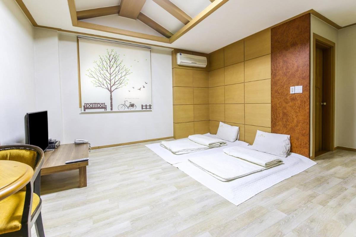 Theme Motel - Housity