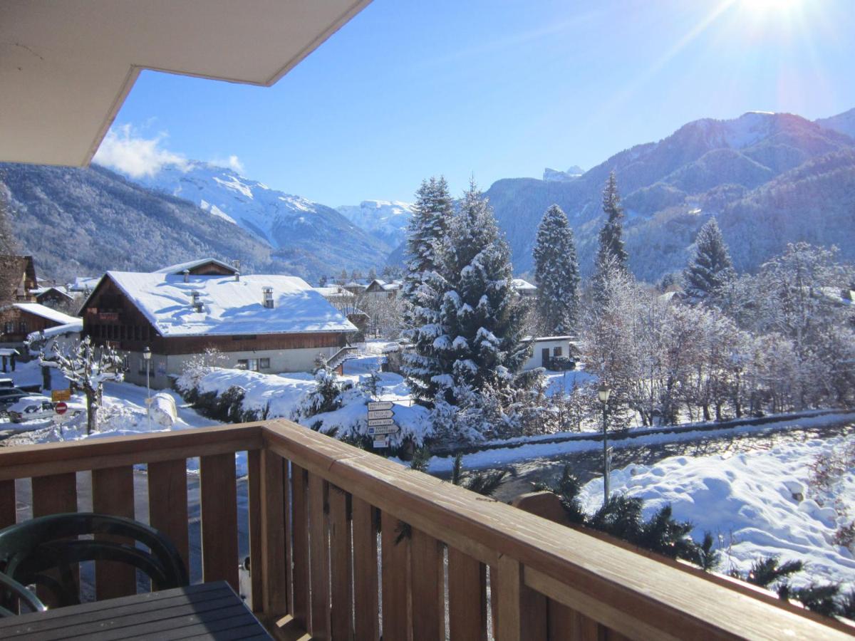 Vue générale sur la montagne ou vue sur la montagne depuis l'hôtel