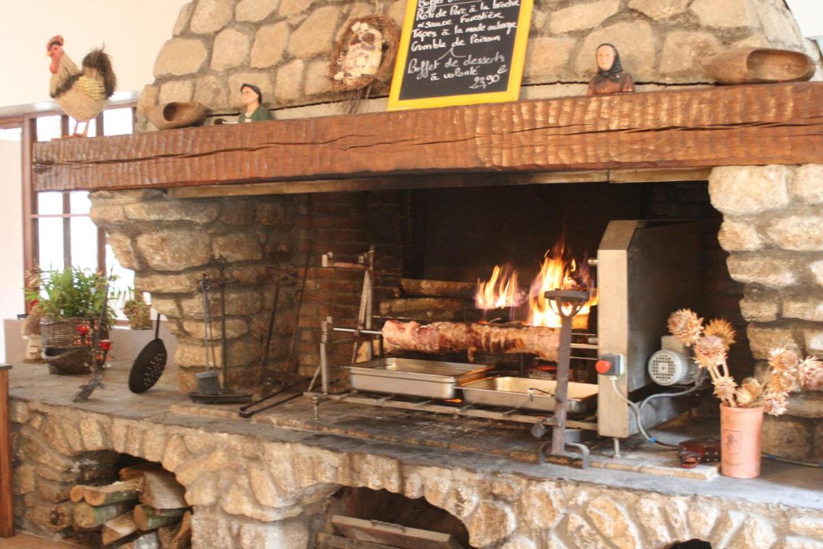 Photo de la galerie de l'établissement Logis hôtel restaurant Auberge de l'Espinouse, à Fraisse-sur-Agout