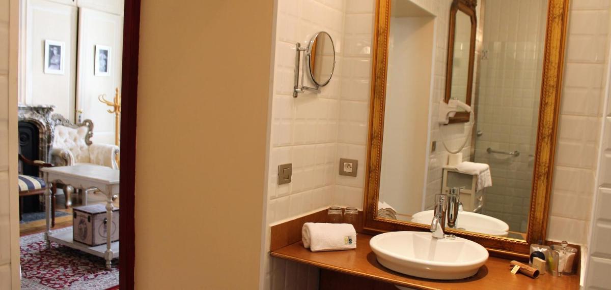 Salle de bains dans l'établissement Châtellerie De Schoebeque