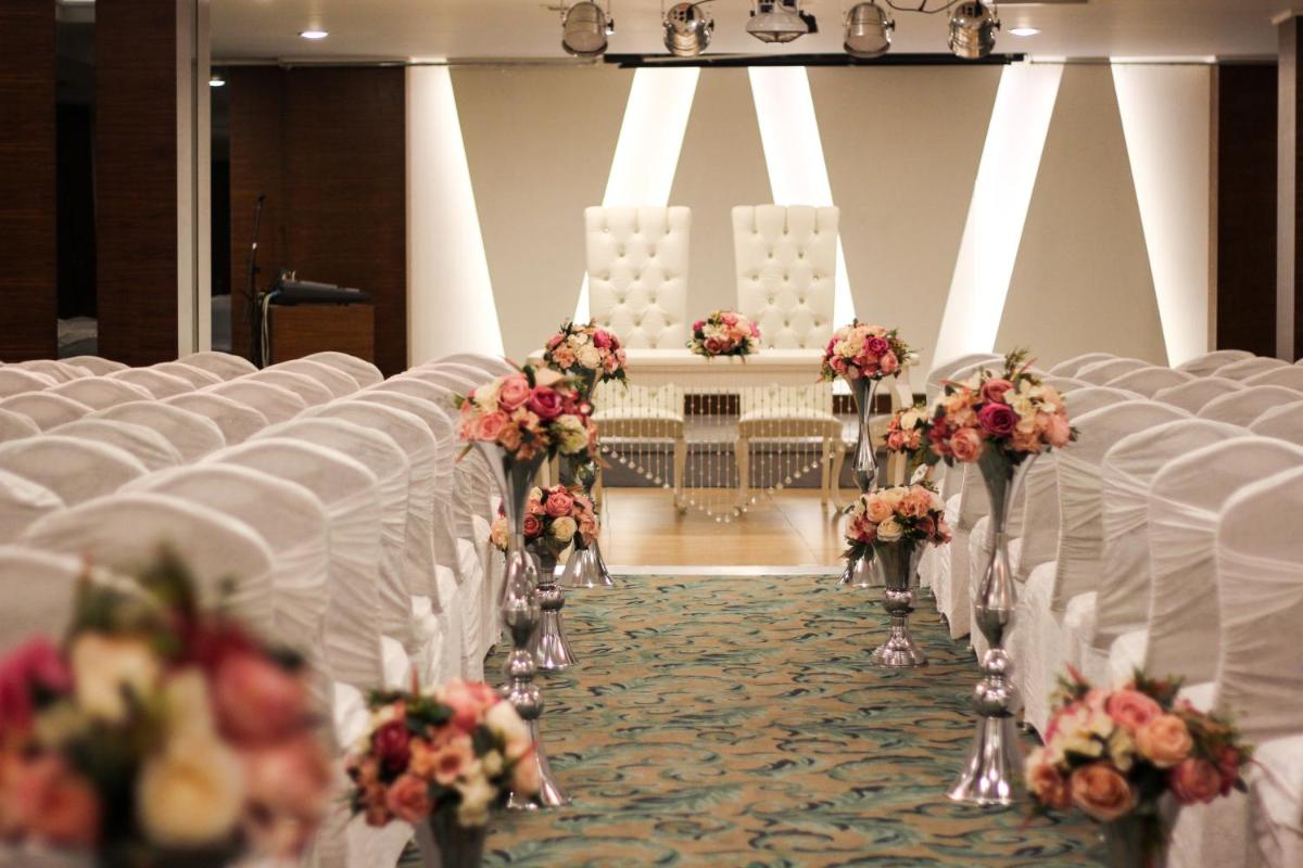 Eyuboglu Hotel - Housity