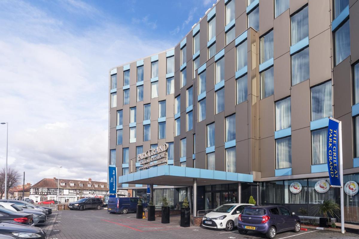 Park Grand Heathrow - Housity