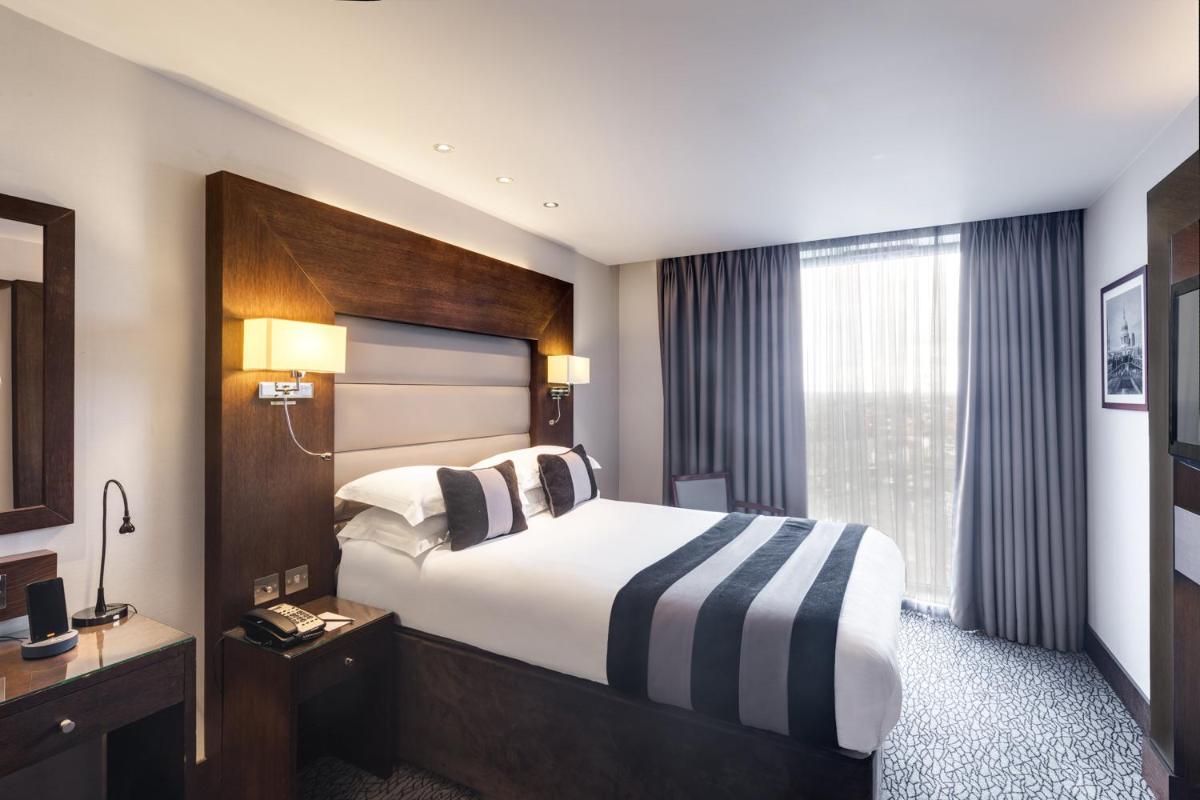Park Grand Heathrow - Housity