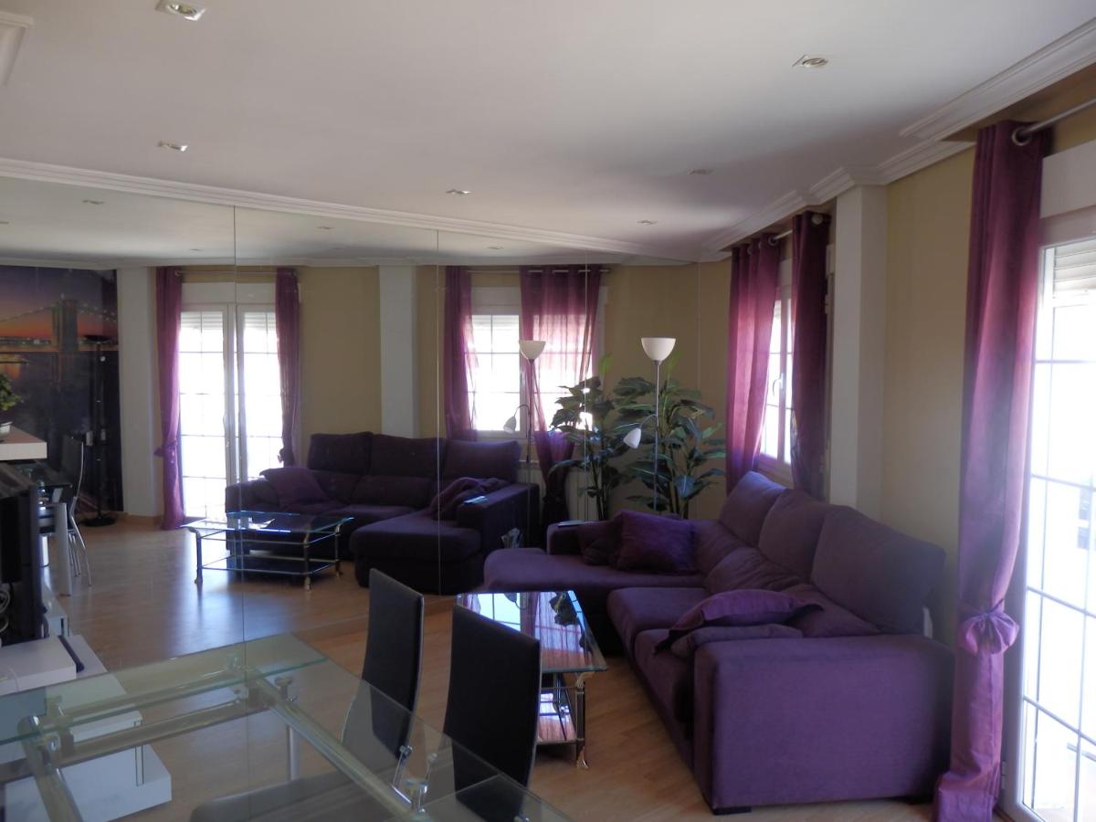 LUXURIOUS - Housity