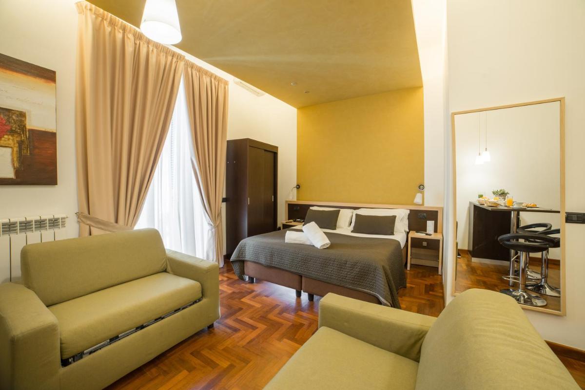 B&B Chiaia 32 - Housity