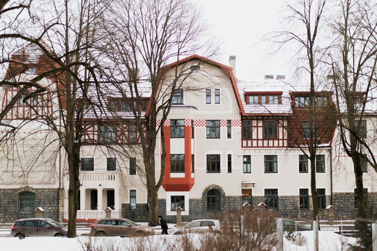 New, modern apartment near Riga center - Housity